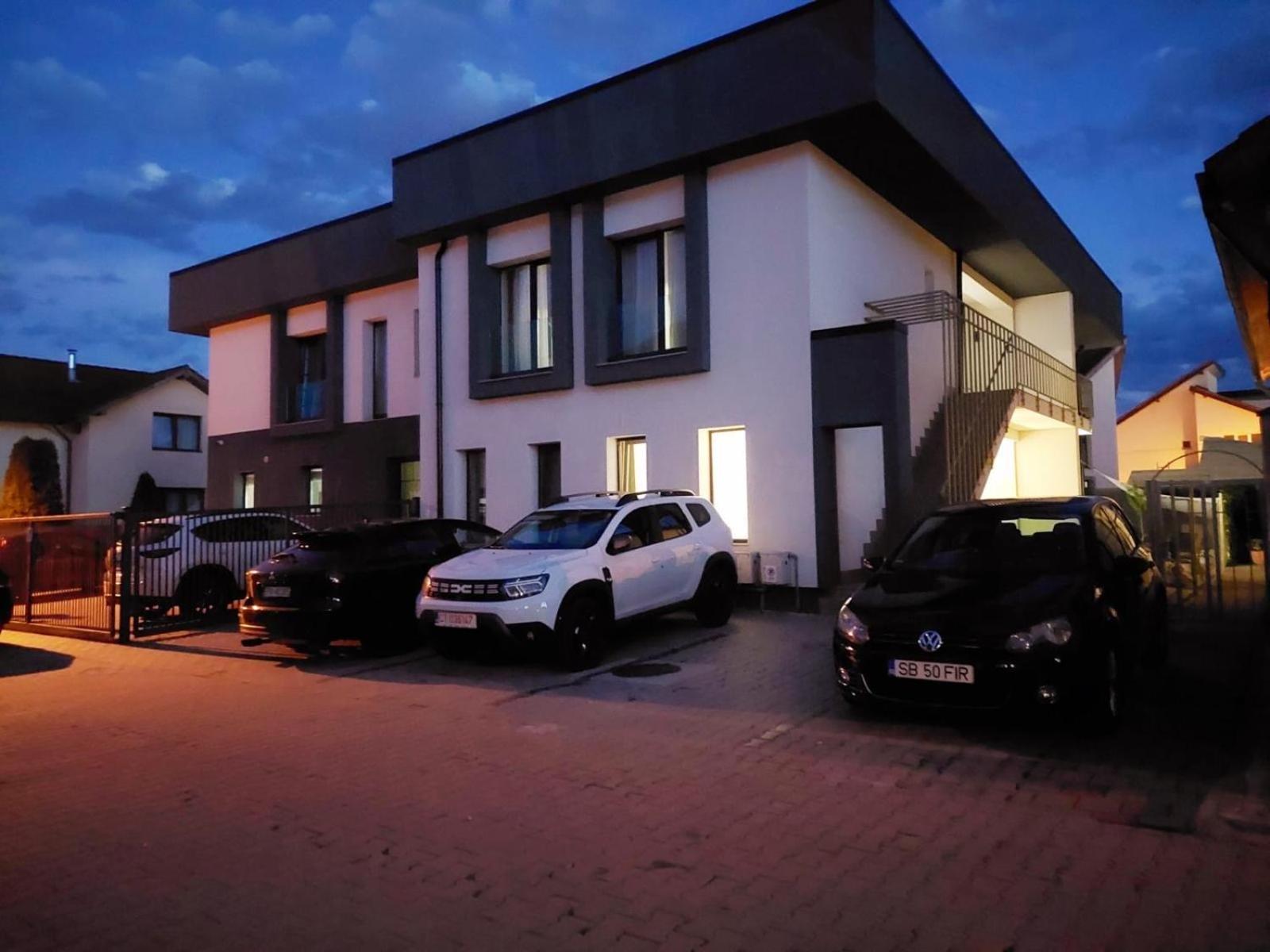 Hotel New House Hermannstadt Exterior foto